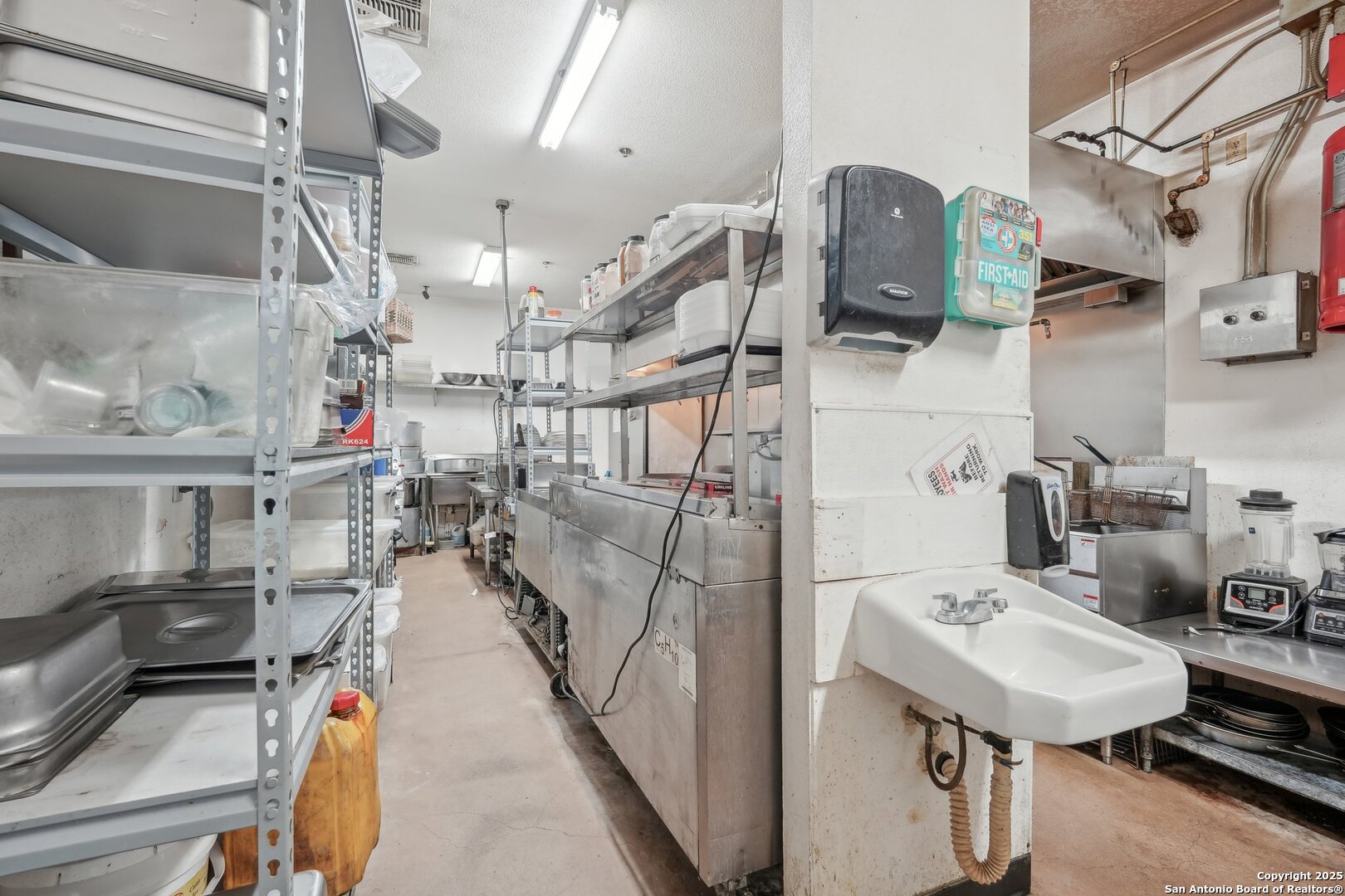 7600 Eckhert Leon Valley TX 78240