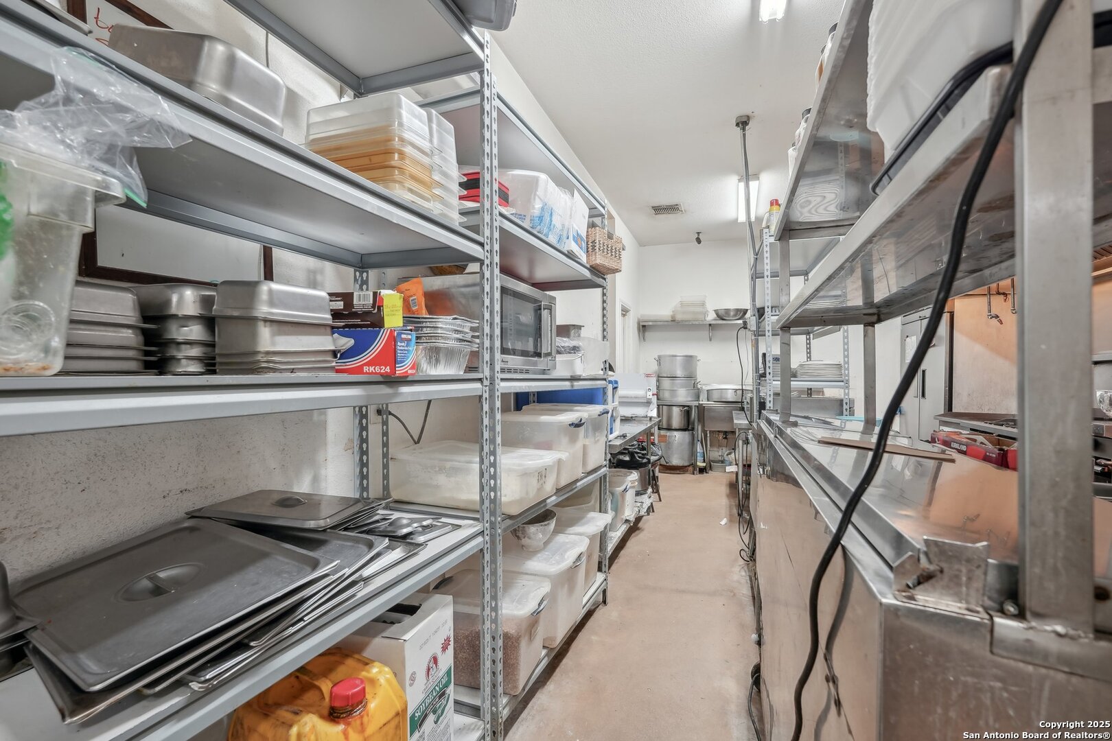 7600 Eckhert Leon Valley TX 78240