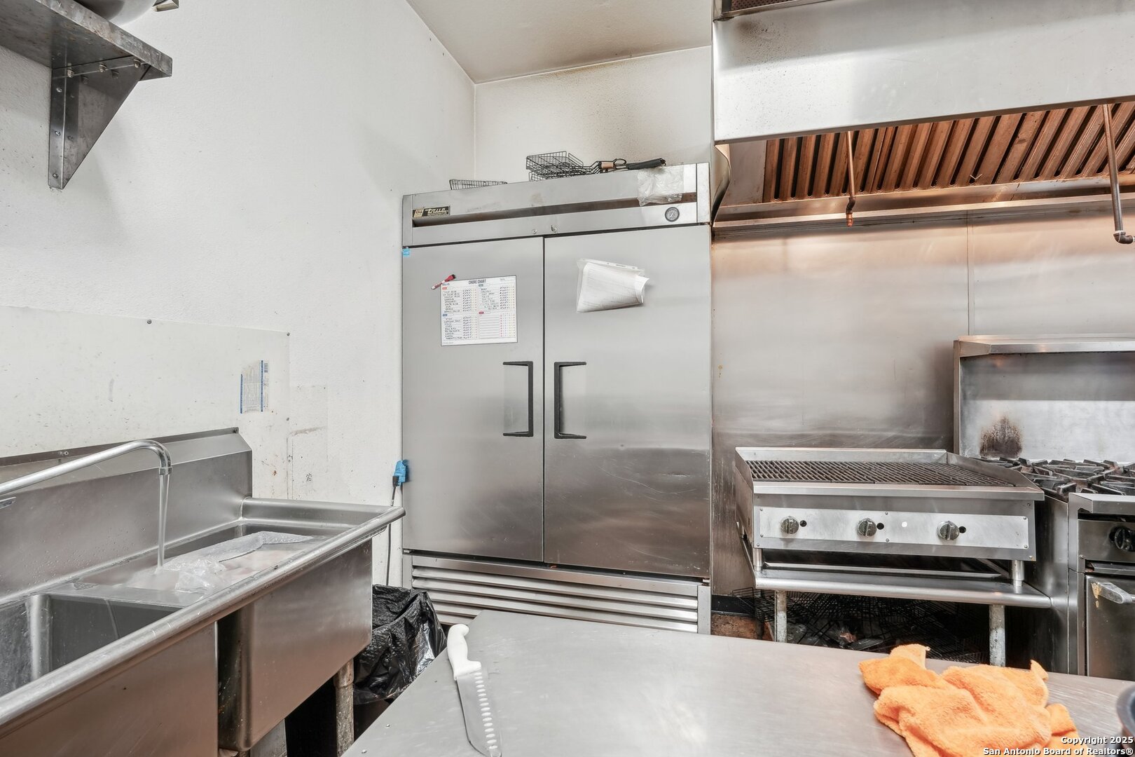 7600 Eckhert Leon Valley TX 78240