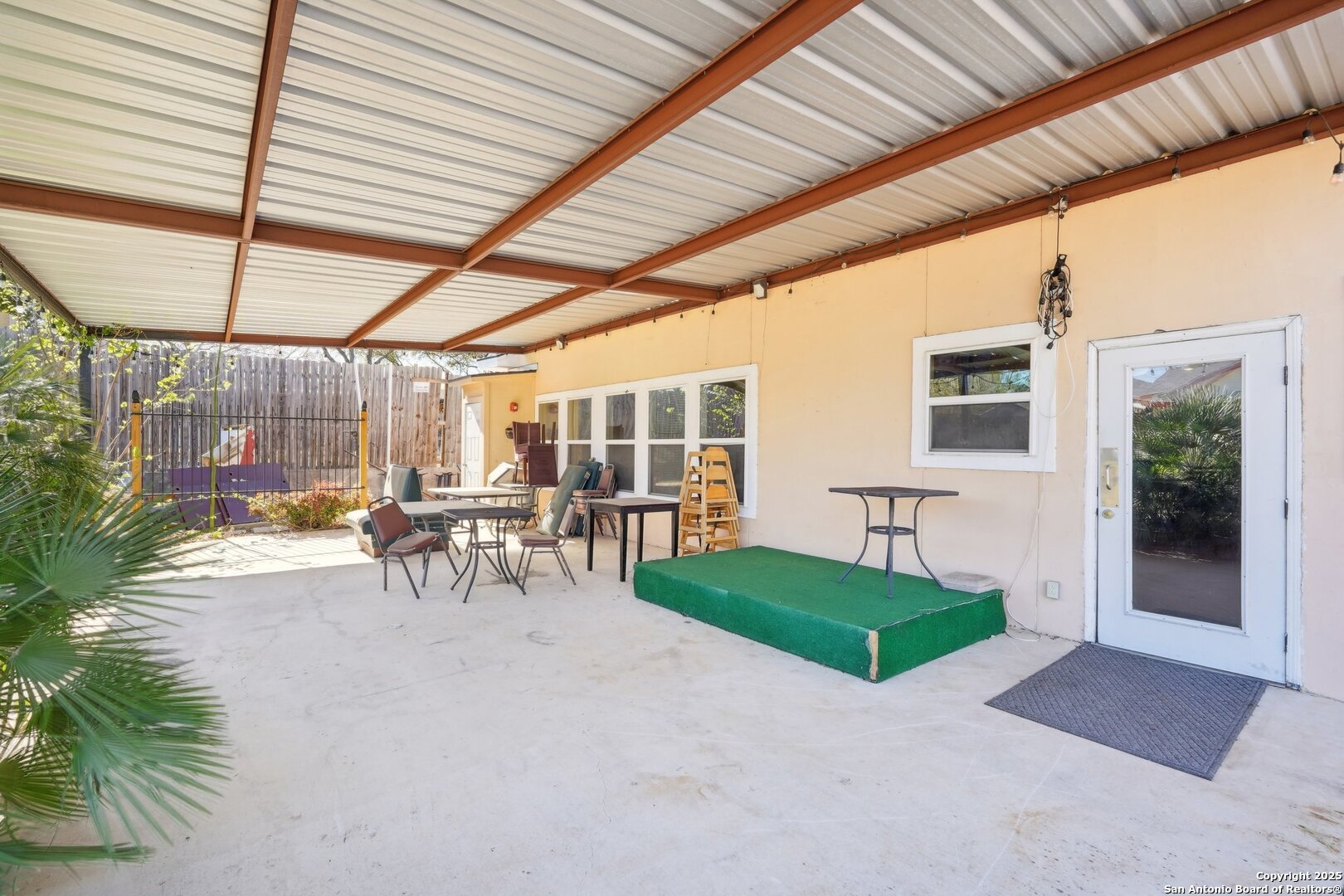 7600 Eckhert Leon Valley TX 78240