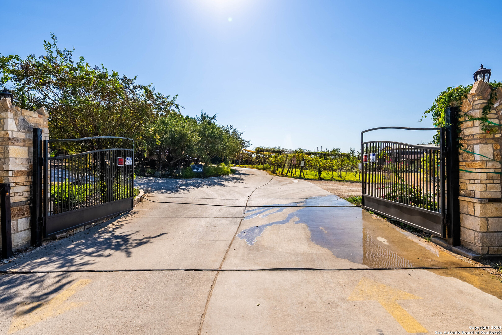 27490 Smithson Valley Road San Antonio TX 78261