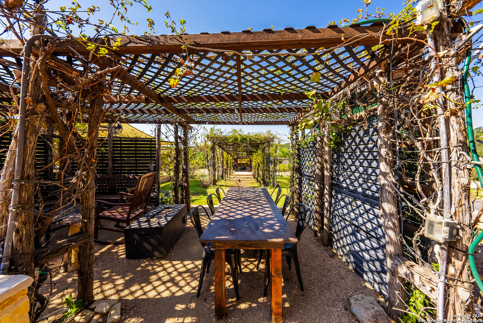 27490 Smithson Valley Road San Antonio TX 78261