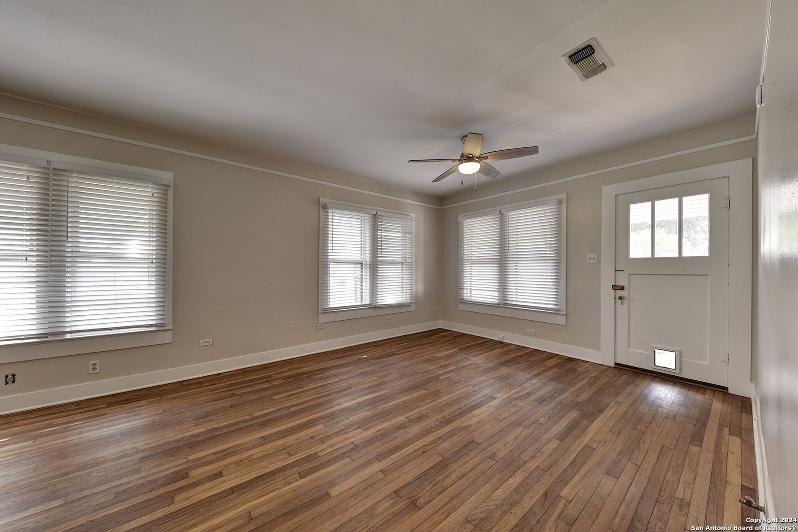 1292 N Business 35 New Braunfels TX 78130