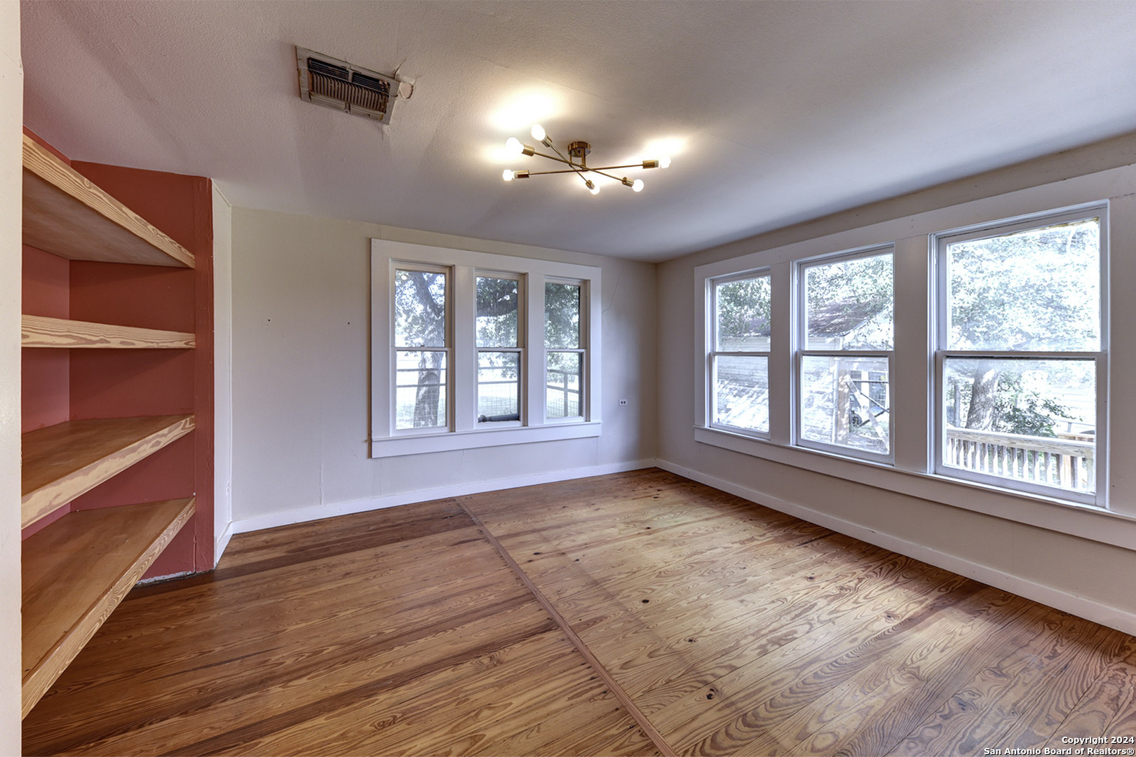 1292 N Business 35 New Braunfels TX 78130