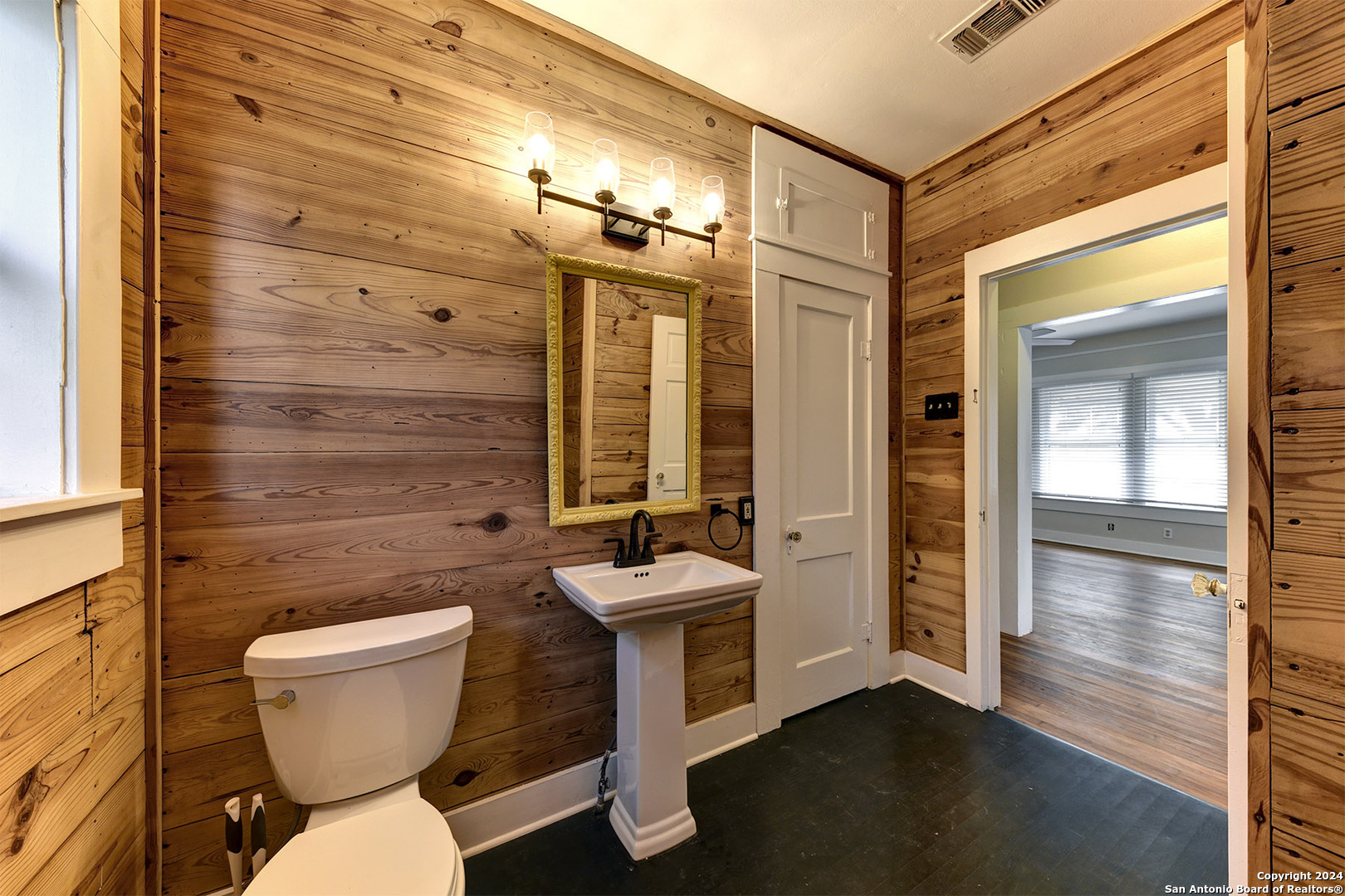 1292 N Business 35 New Braunfels TX 78130