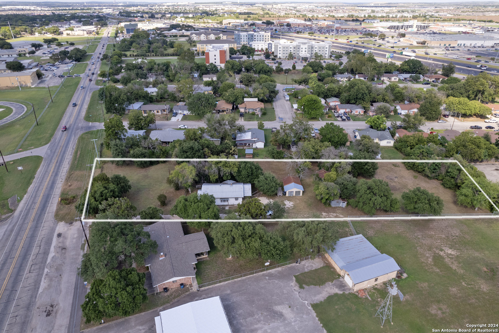 1292 N Business 35 New Braunfels TX 78130