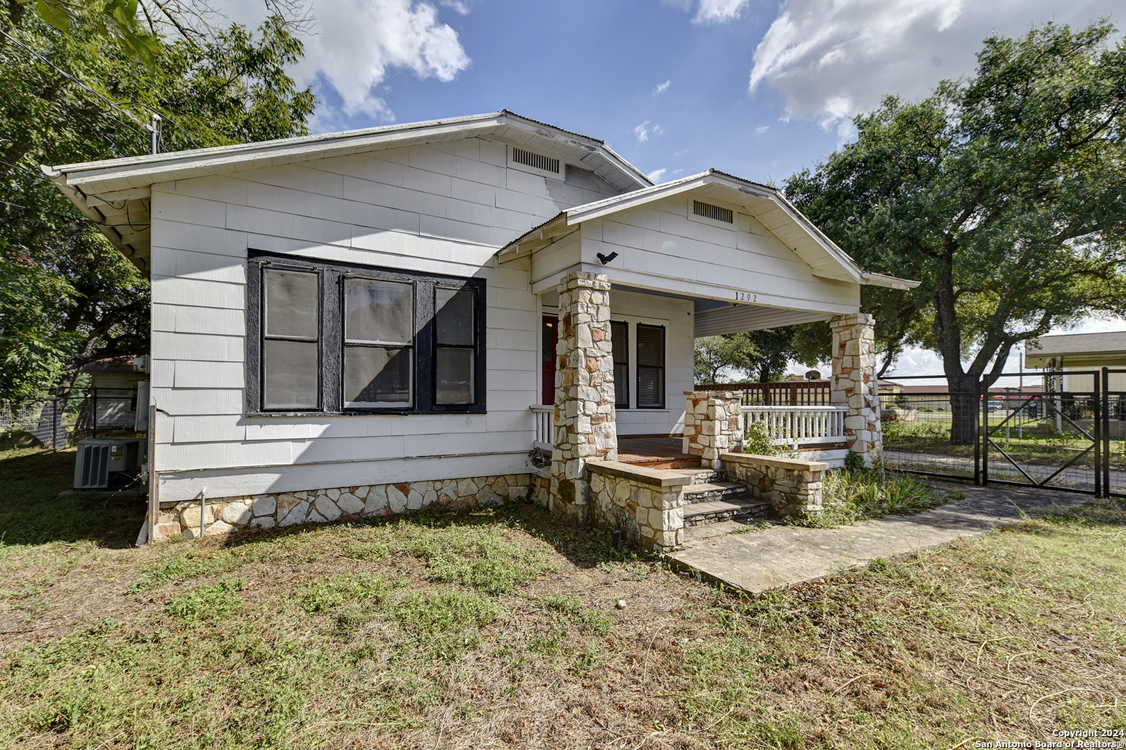 1292 N Business 35 New Braunfels TX 78130