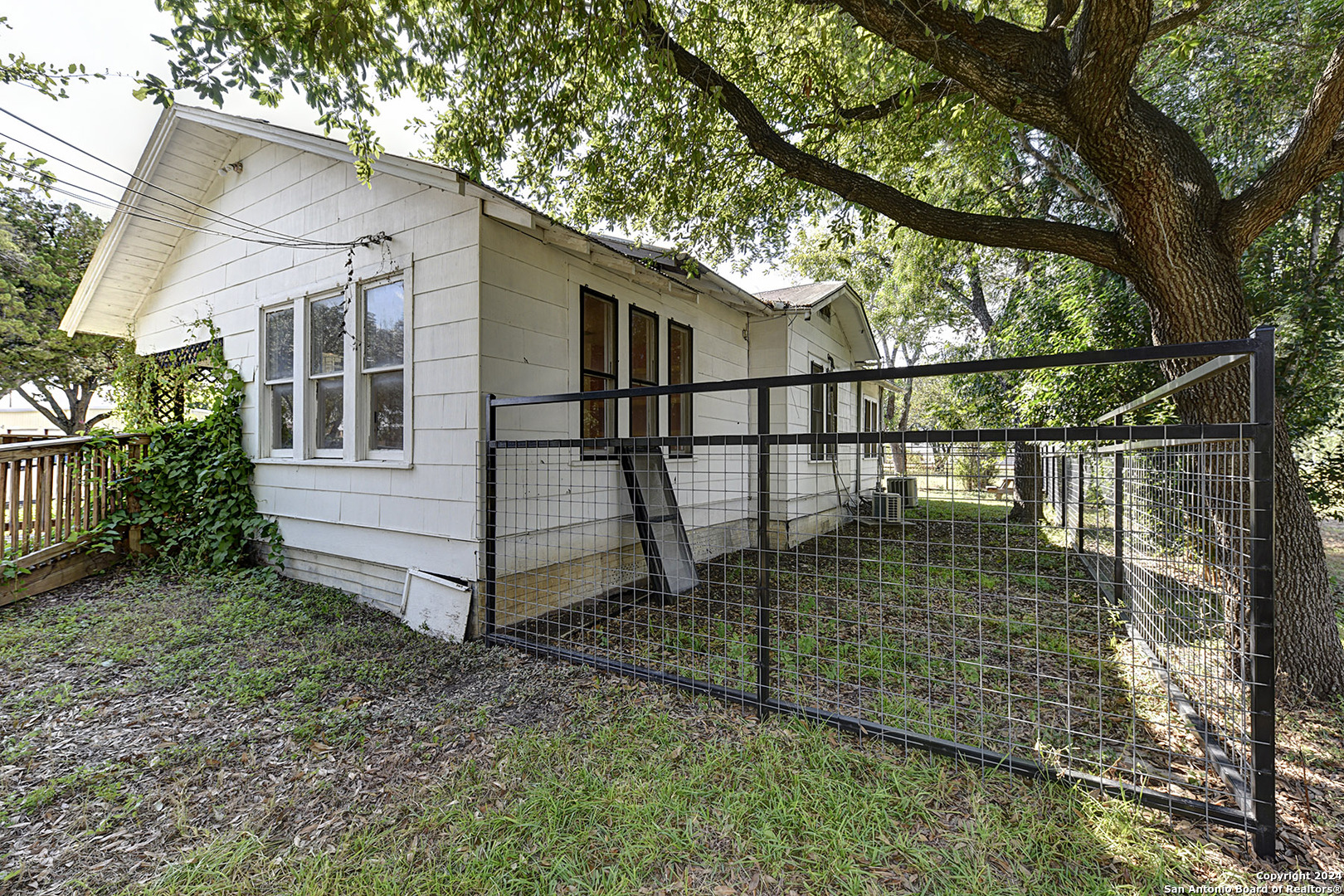 1292 N Business 35 New Braunfels TX 78130