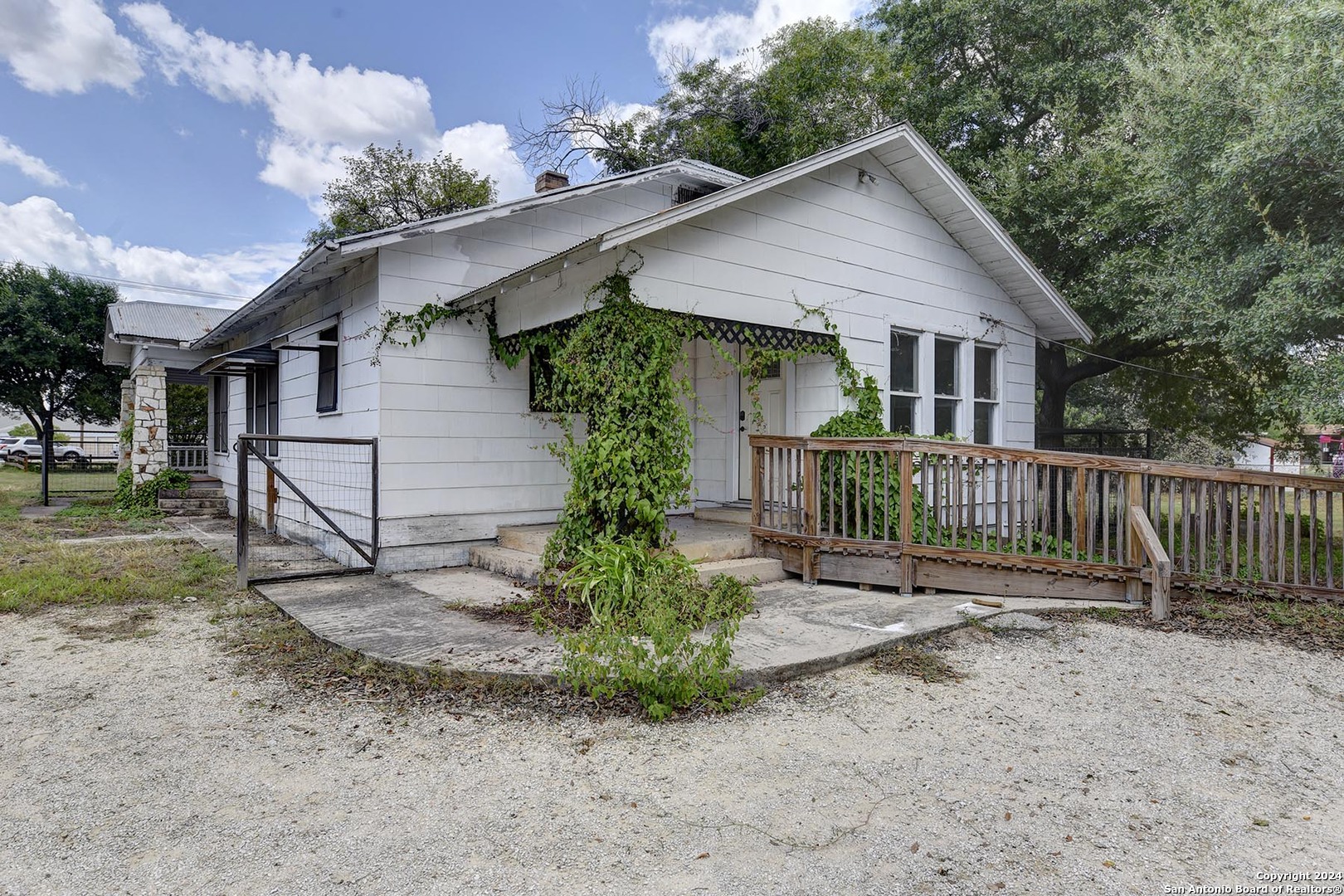 1292 N Business 35 New Braunfels TX 78130