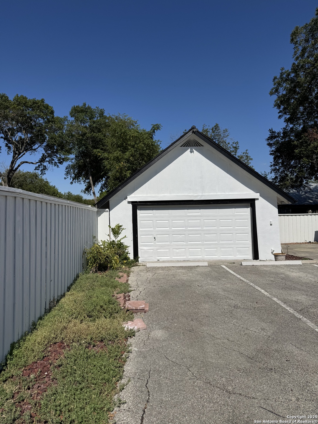 1108 W Coll New Braunfels TX 78130