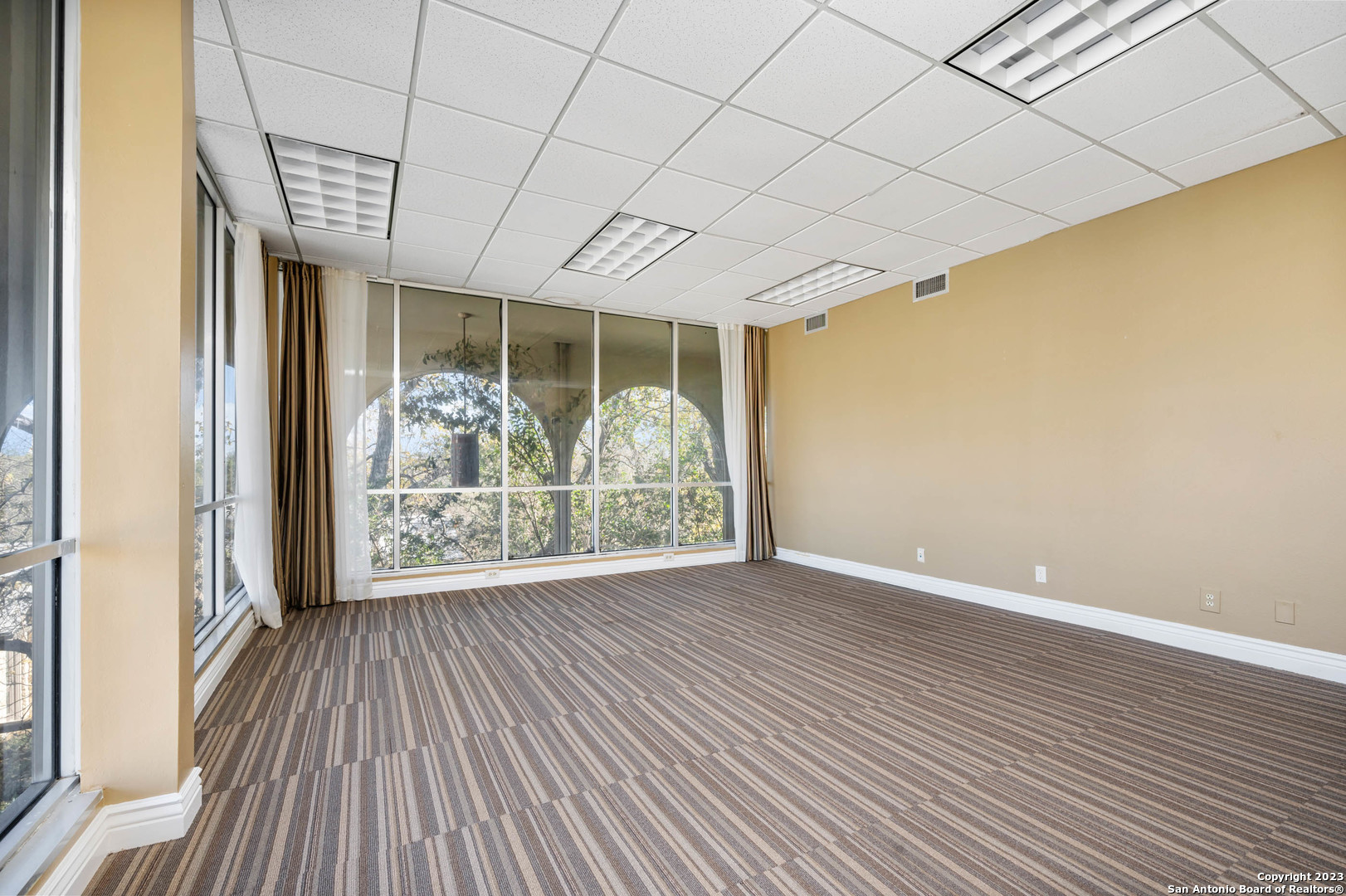 8100 Broadway San Antonio TX 78209