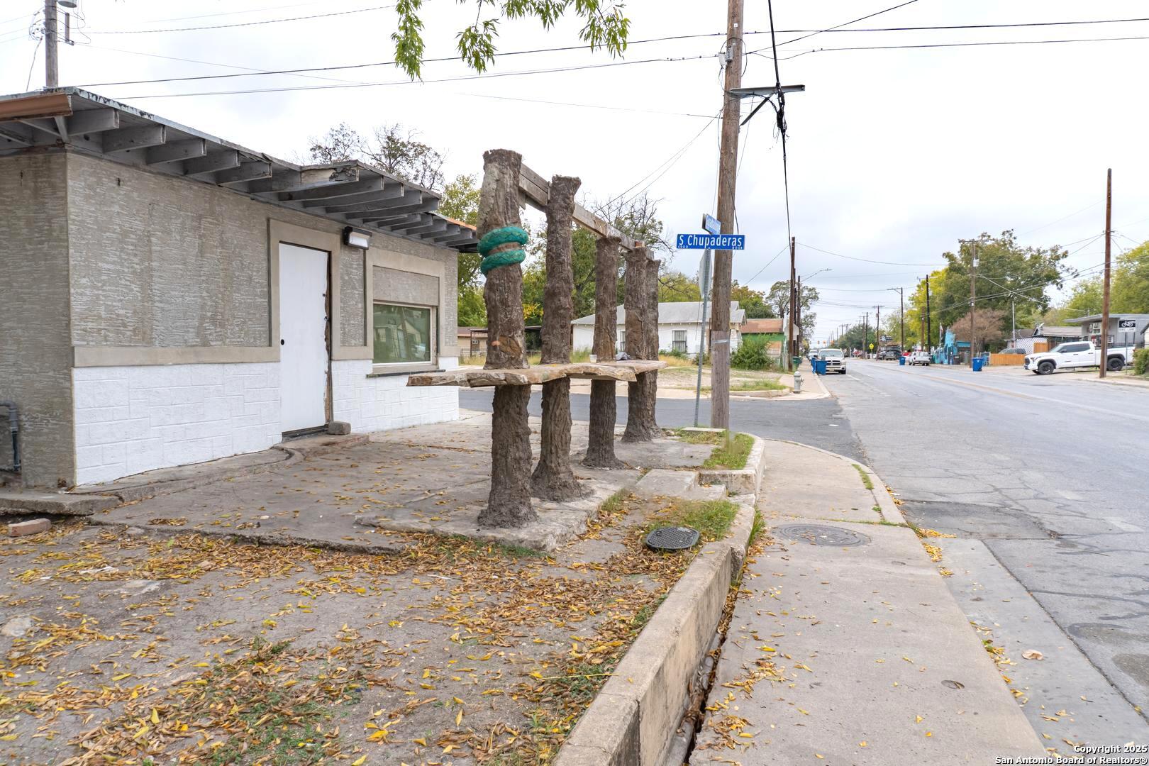 2126 Guadalupe San Antonio TX 78207