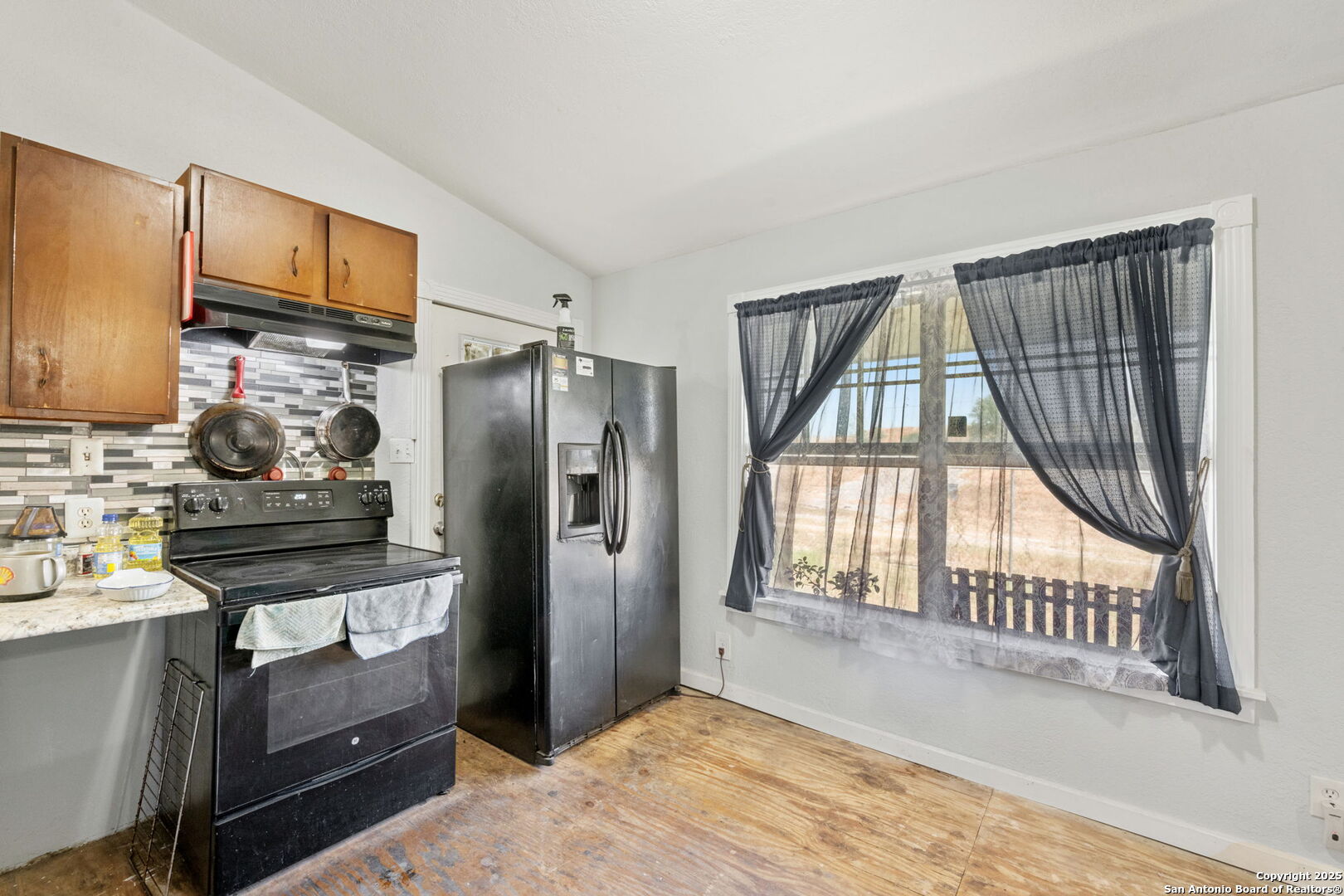 16761 State Highway 16 Poteet TX 78065