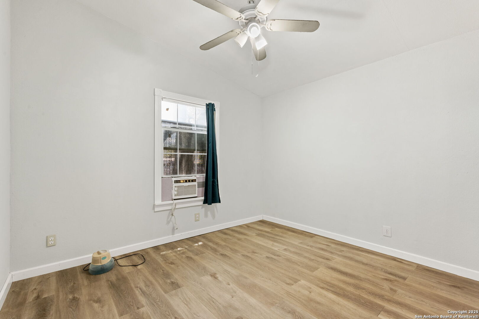 16761 State Highway 16 Poteet TX 78065