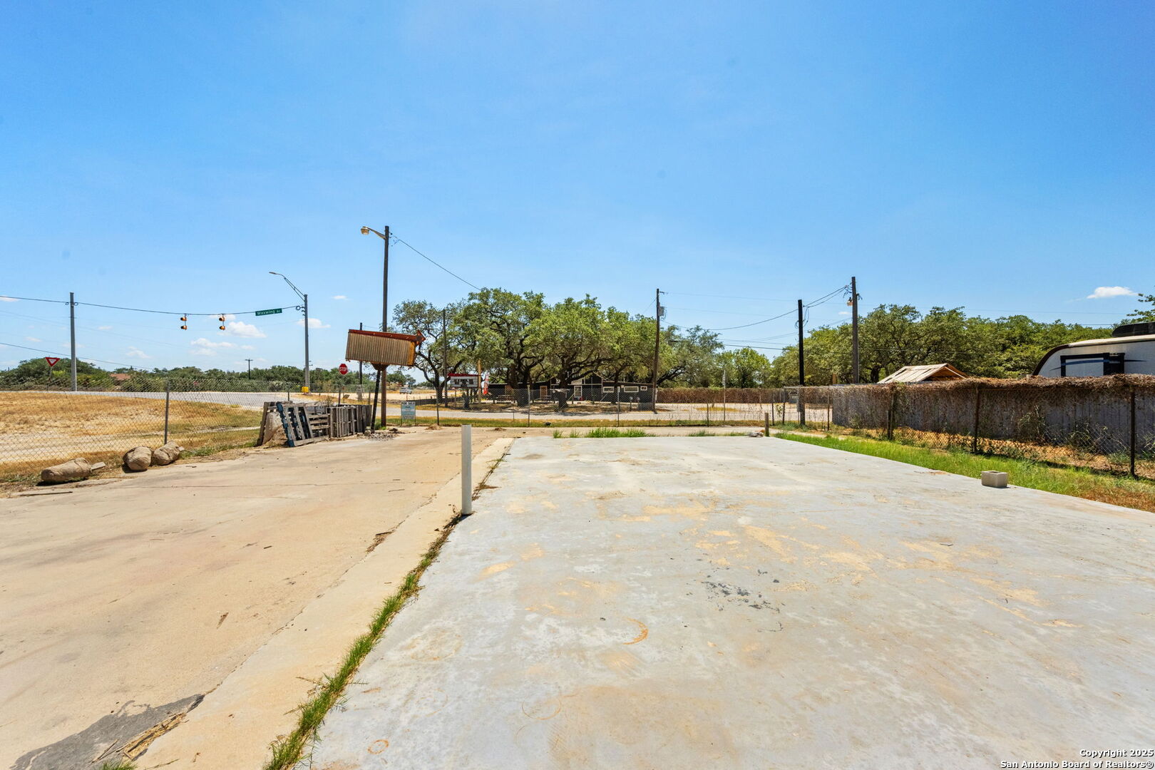 16761 State Highway 16 Poteet TX 78065