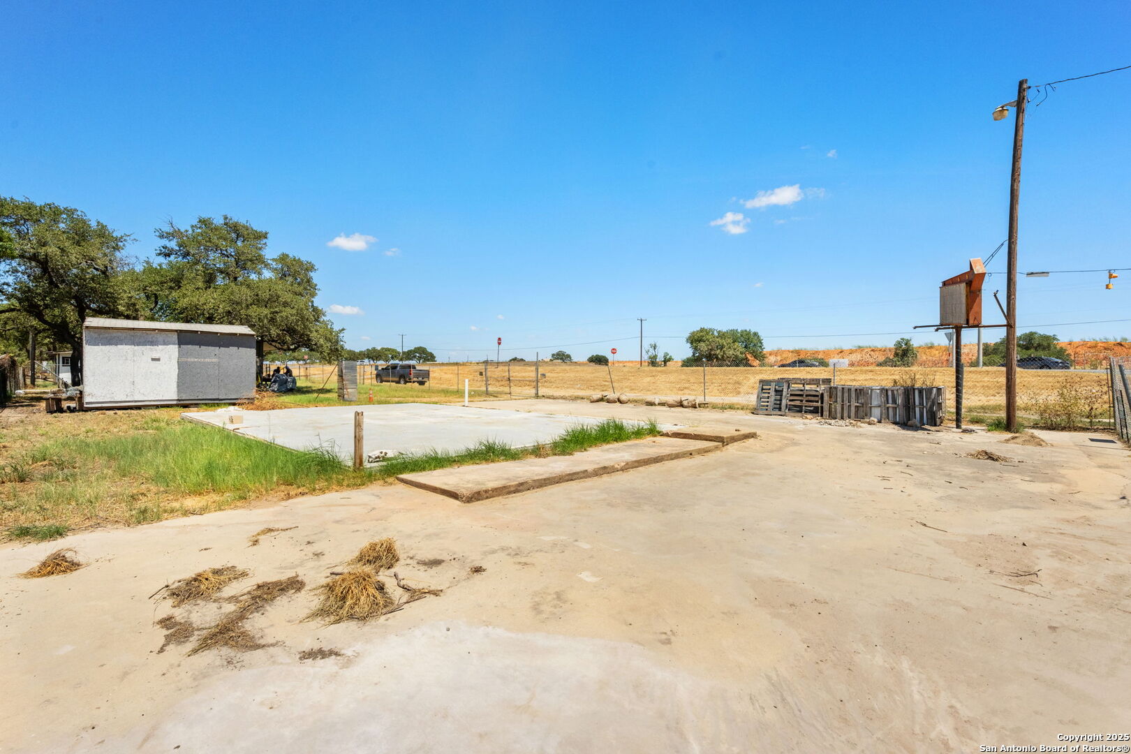 16761 State Highway 16 Poteet TX 78065