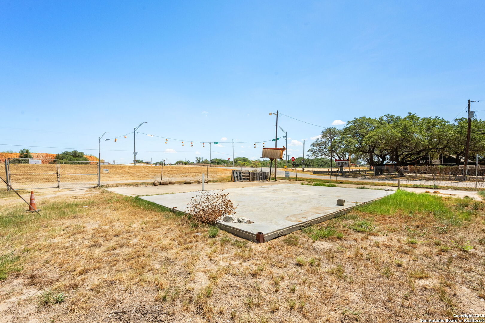 16761 State Highway 16 Poteet TX 78065