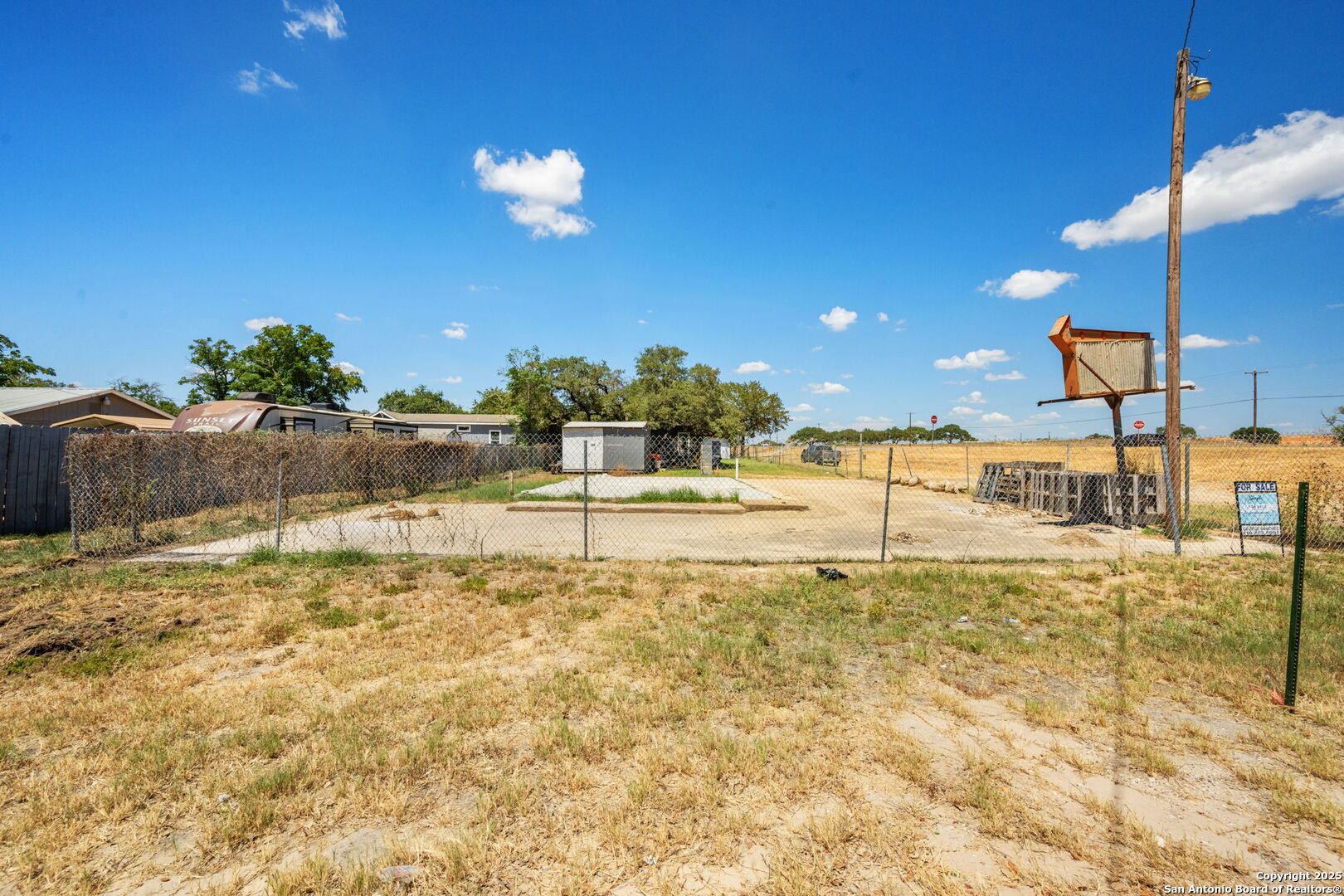 16761 State Highway 16 Poteet TX 78065