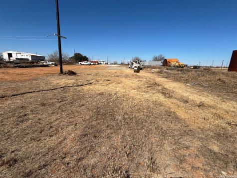 1921 Fm 1581 Pearsall TX 78061