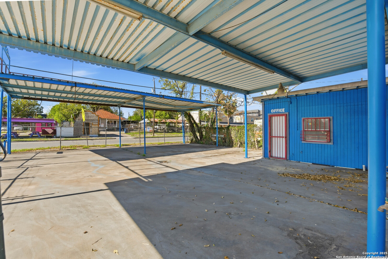 2718 S Flores San Antonio TX 78204