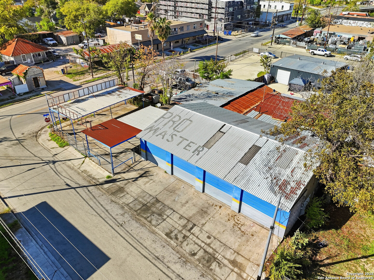 2718 S Flores San Antonio TX 78204