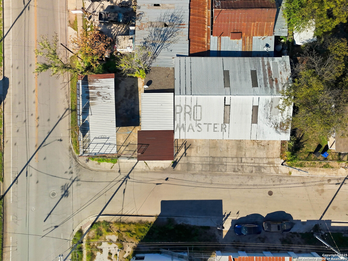 2718 S Flores San Antonio TX 78204