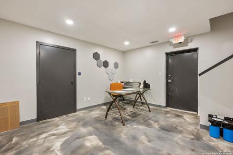4714 S Zarzamora San Antonio TX 78211