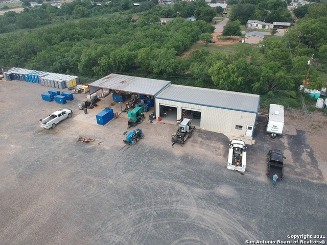 211 Fm 1581 Pearsall TX 78061