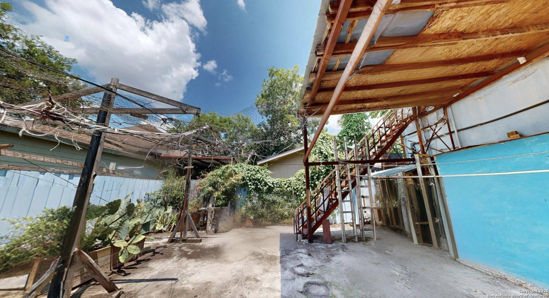 1407 S Gevers San Antonio TX 78210