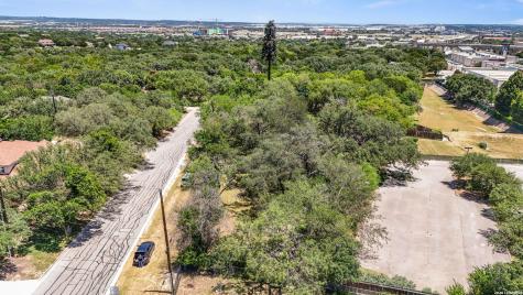 8020 Old Austin Selma TX 78154