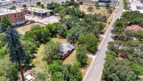 8020 Old Austin Selma TX 78154
