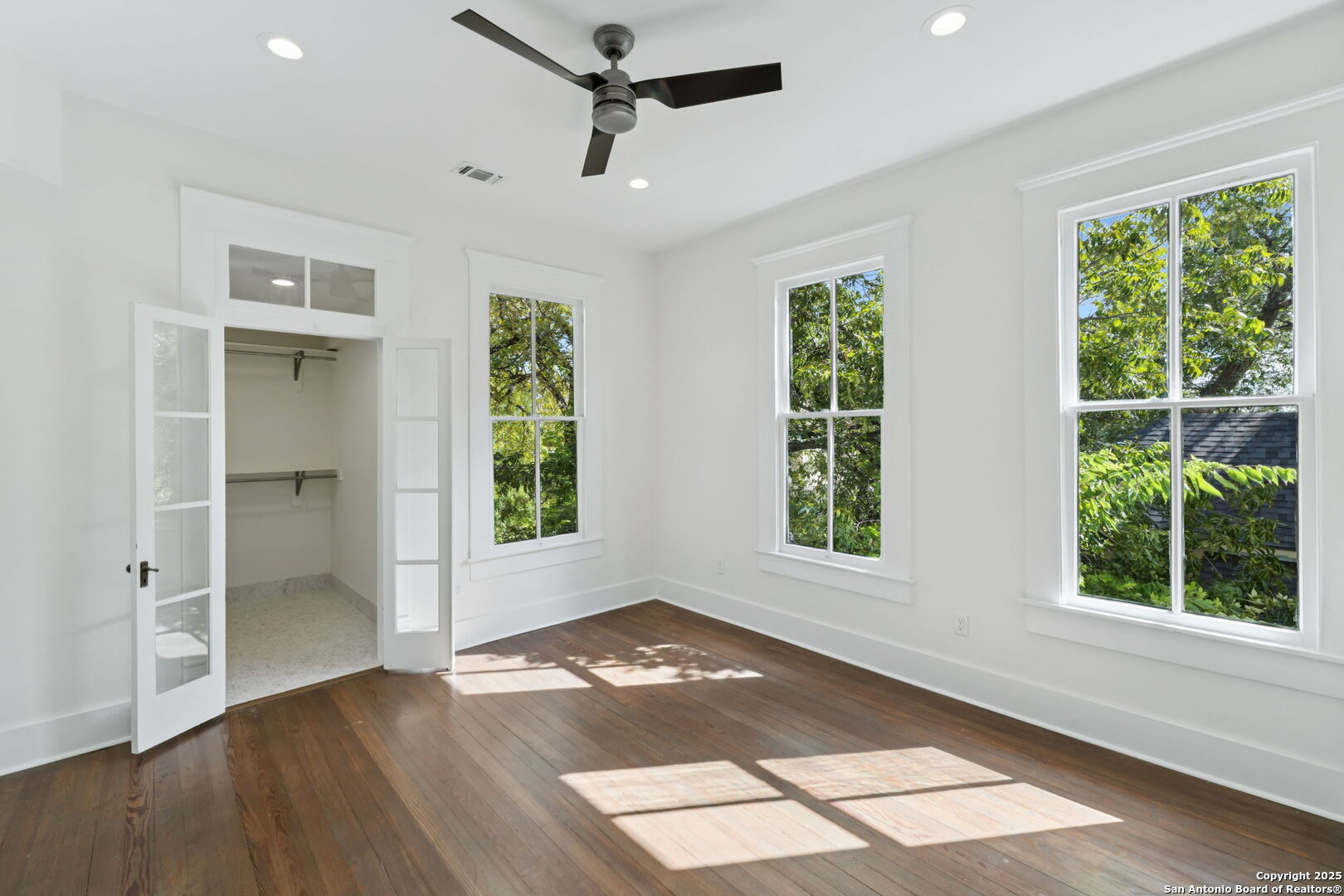 321 Dewey San Antonio TX 78212