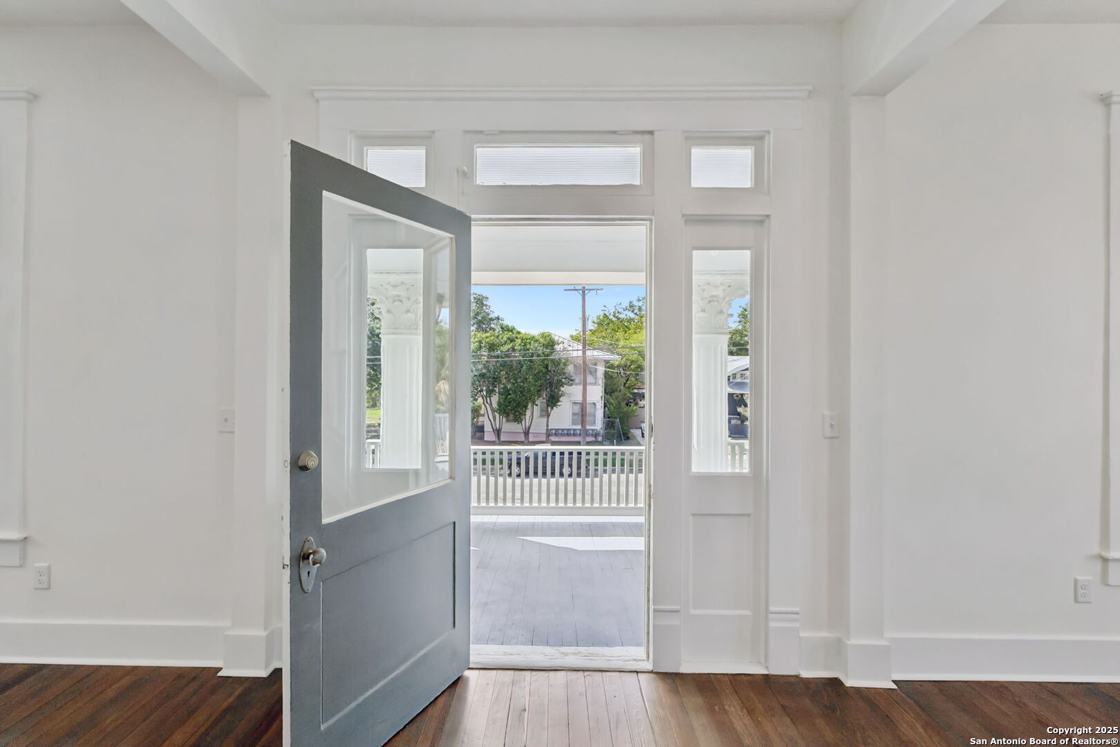 321 Dewey San Antonio TX 78212