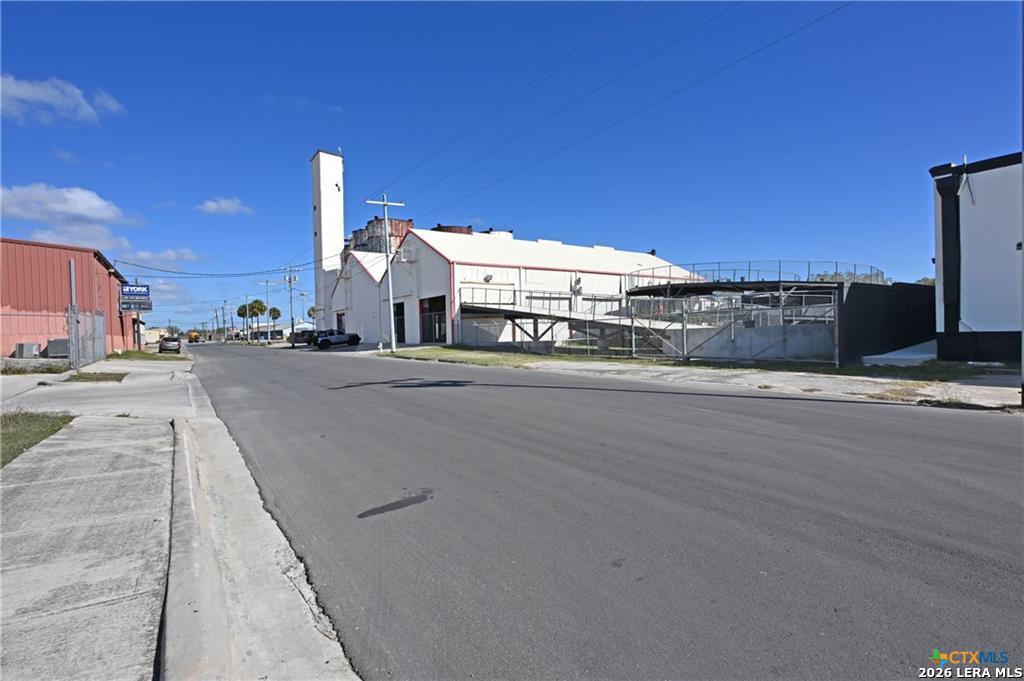 1127 Bowie Seguin TX 78155