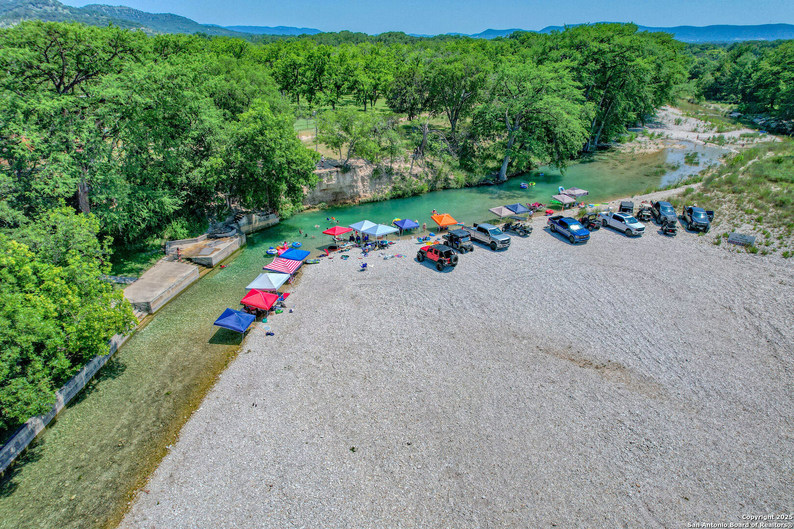 98 Red Wright Road Leakey TX 78873