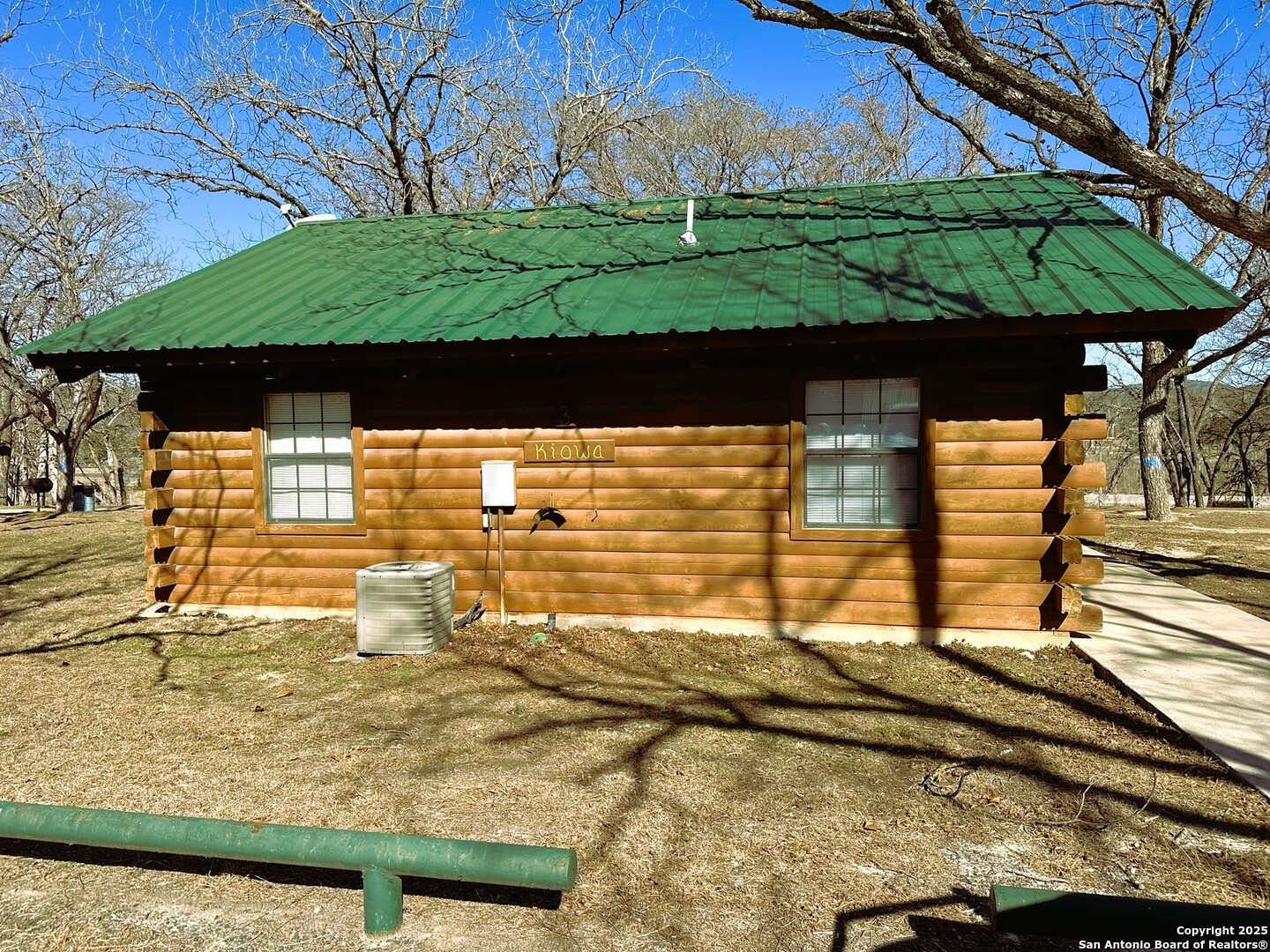 98 Red Wright Road Leakey TX 78873