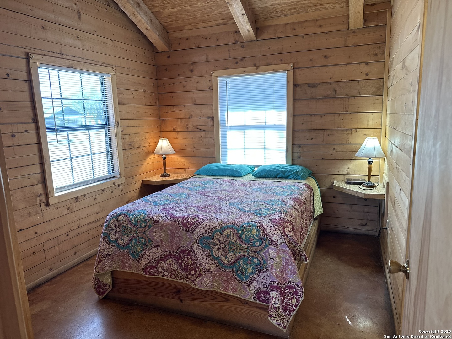 98 Red Wright Road Leakey TX 78873