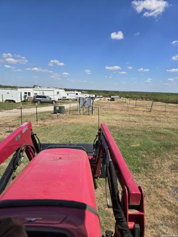 12475 Ih 35 Moore TX 78057