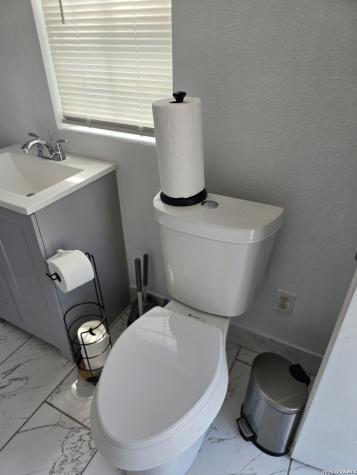 12475 Ih 35 Moore TX 78057