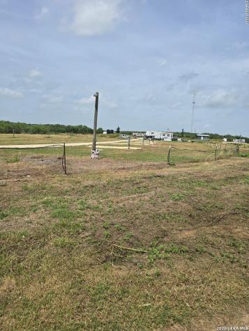 12475 Ih 35 Moore TX 78057