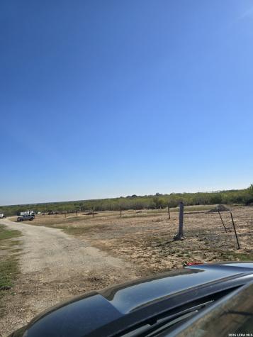 12475 Ih 35 Moore TX 78057