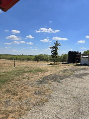 12475 Ih 35 Moore TX 78057