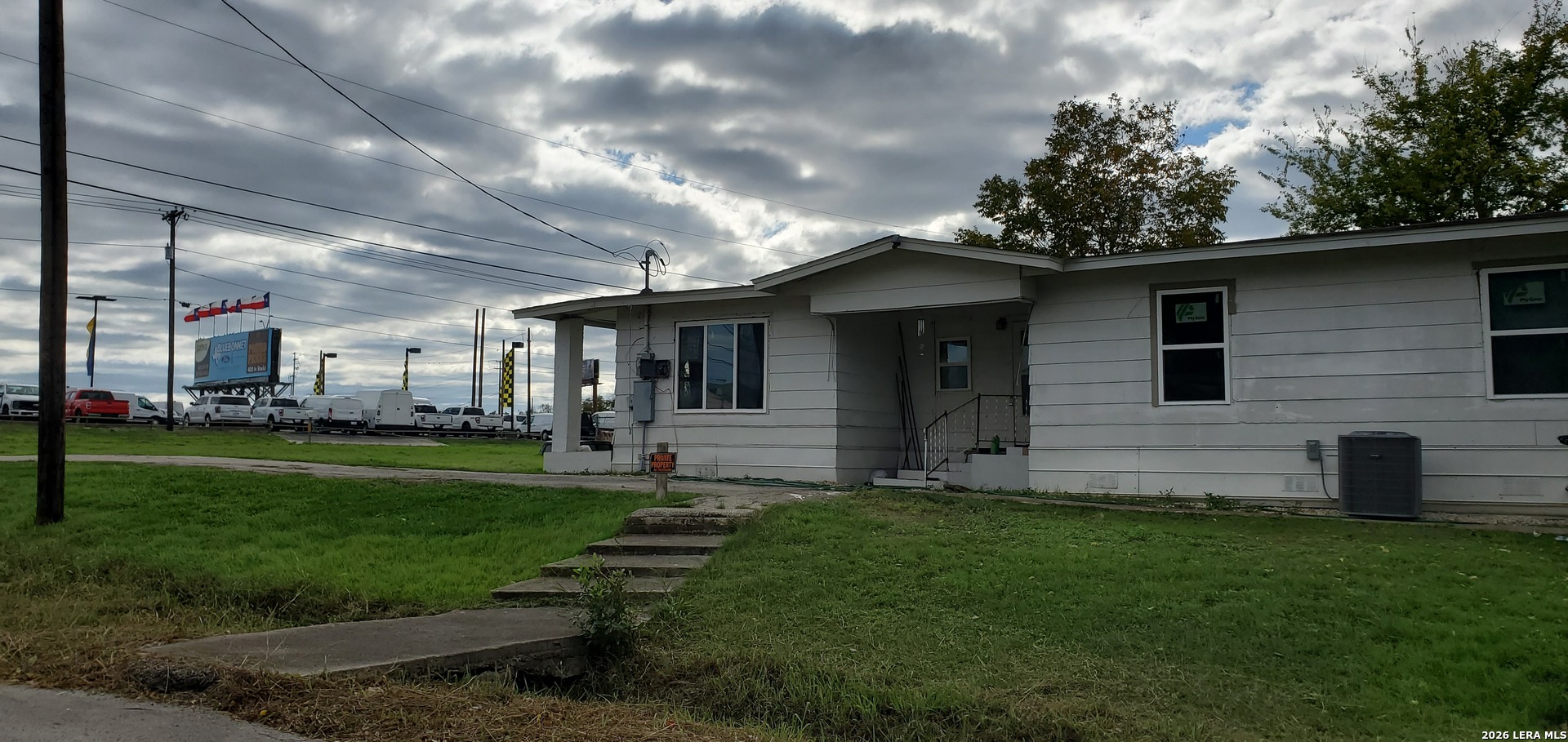 1806 Business 35 South New Braunfels TX 78130