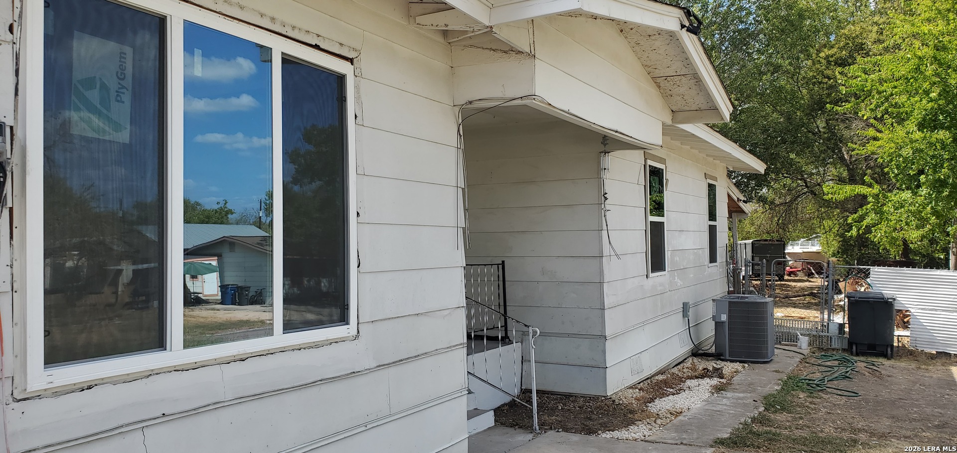 1806 Business 35 South New Braunfels TX 78130