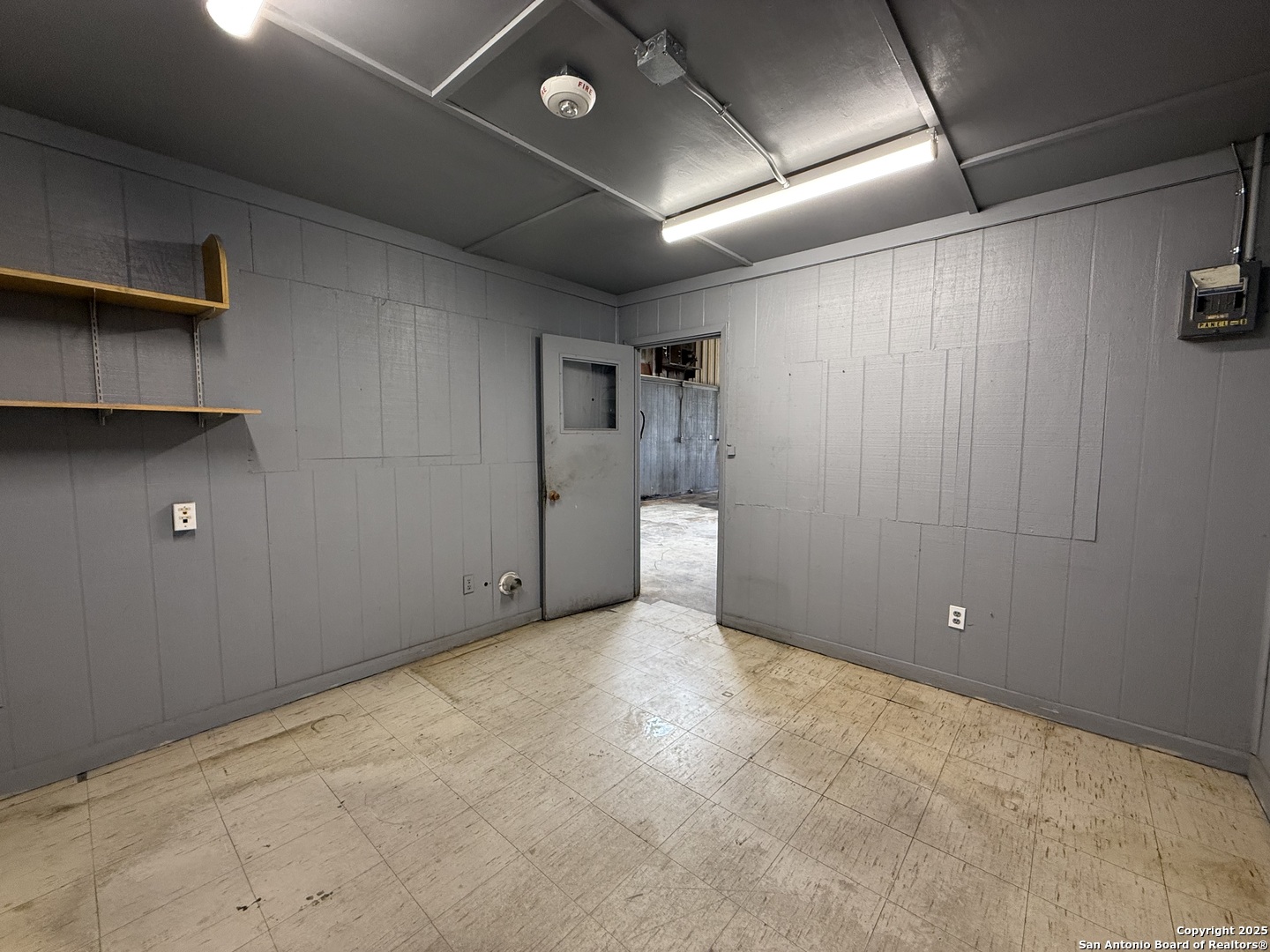 105 S Center Street Marion TX 78124