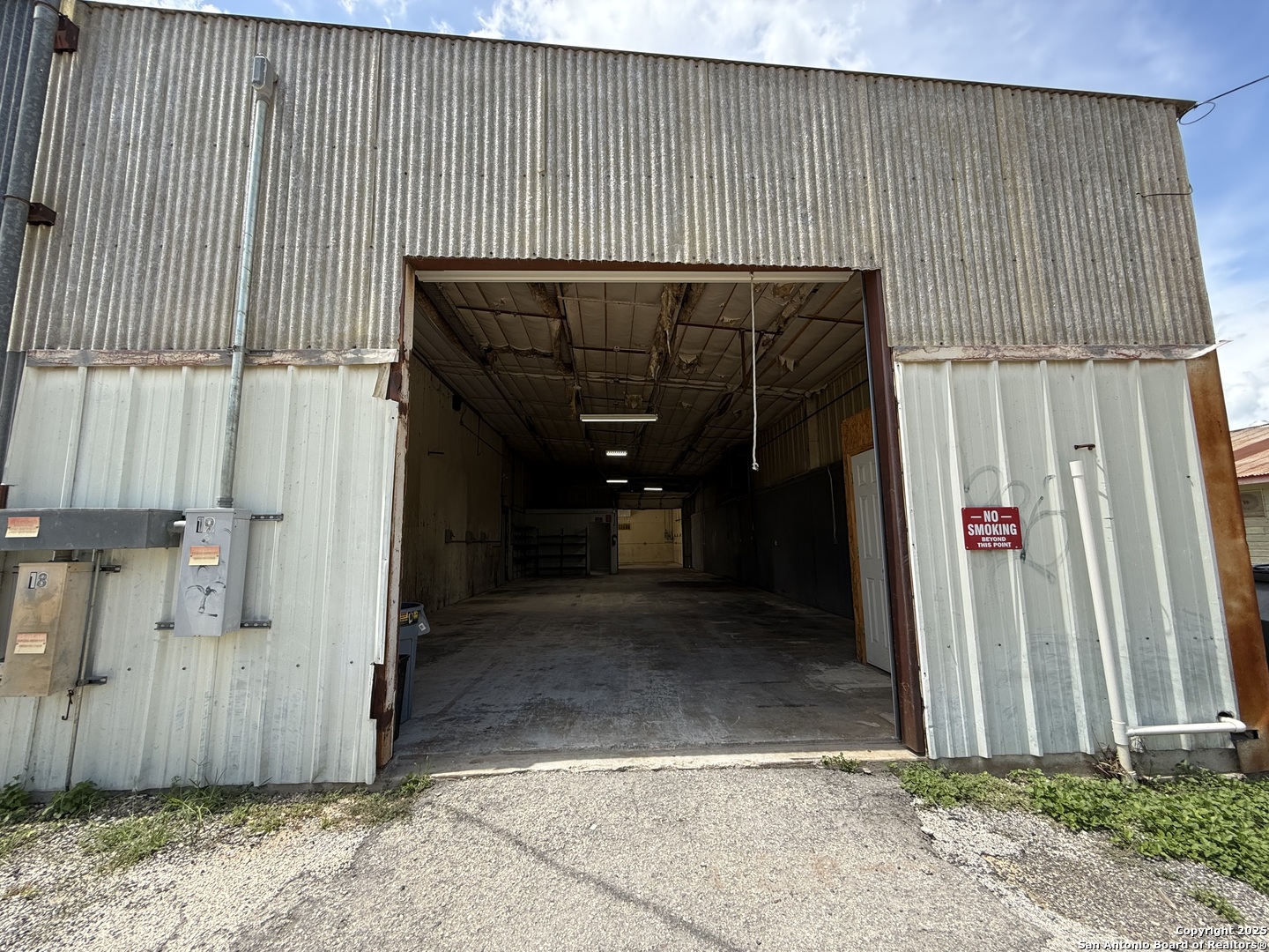 105 S Center Street Marion TX 78124