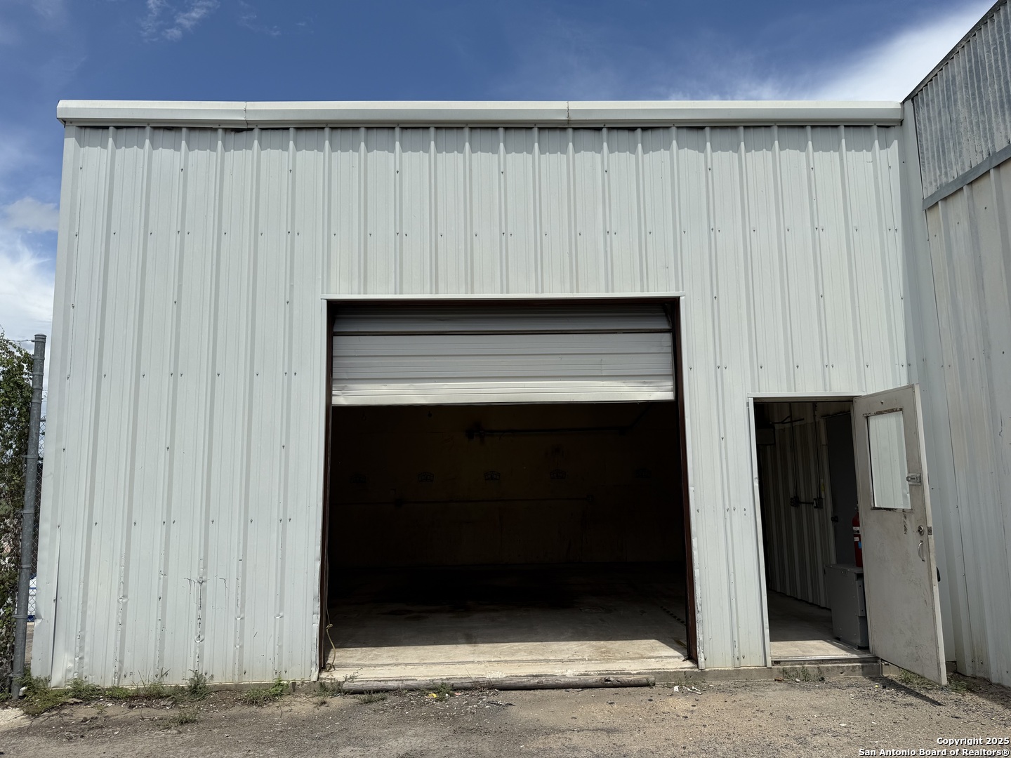 105 S Center Street Marion TX 78124