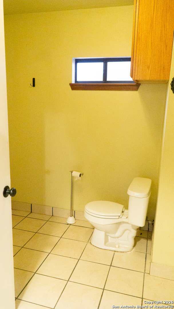 730 N Main Utopia TX 78884