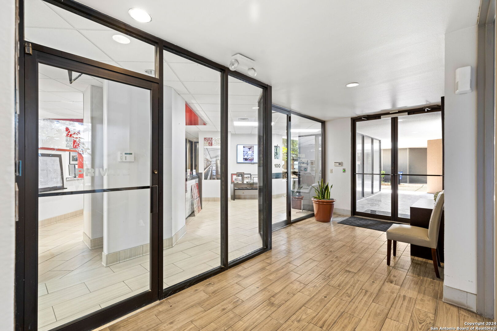 5545 Fredericksburg Road San Antonio TX 78229