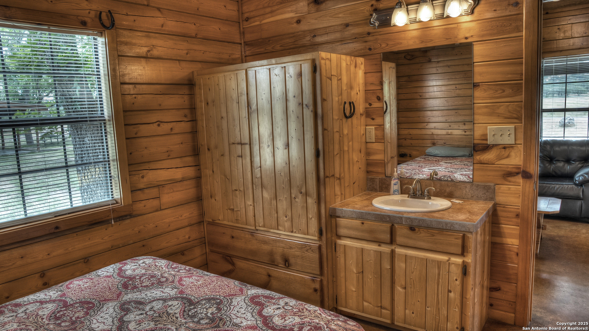 90 Johnny Seibert Lane Leakey TX 78873